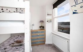 Beach Front Flat Shaldon With Parking