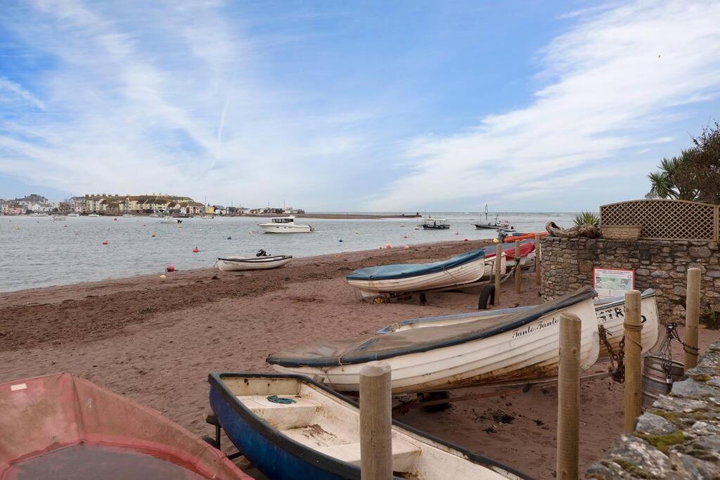 Beach Front Flat Shaldon With Parking Exterior photo